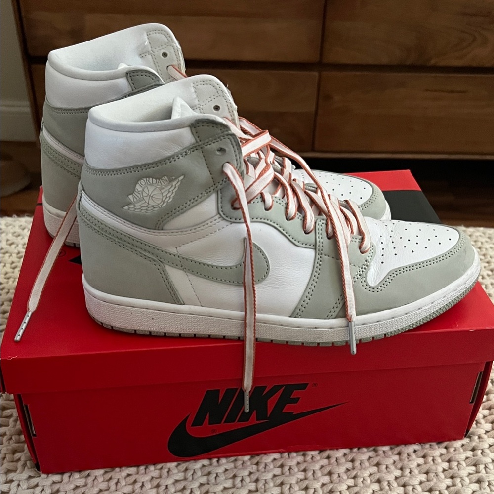 Nike Womens Air Jordan 1 High OG